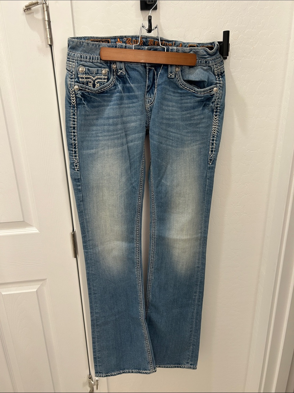 Women’s Rock Revival Light Blue Embroidered Pocket Jeans